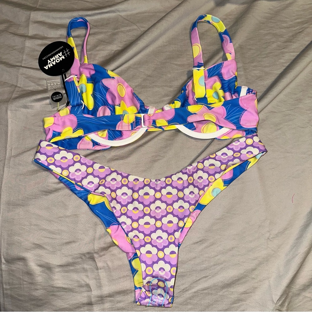 Moana Bikini in Blue with Pink and Yellow Floral Design - Picture 3 of 4